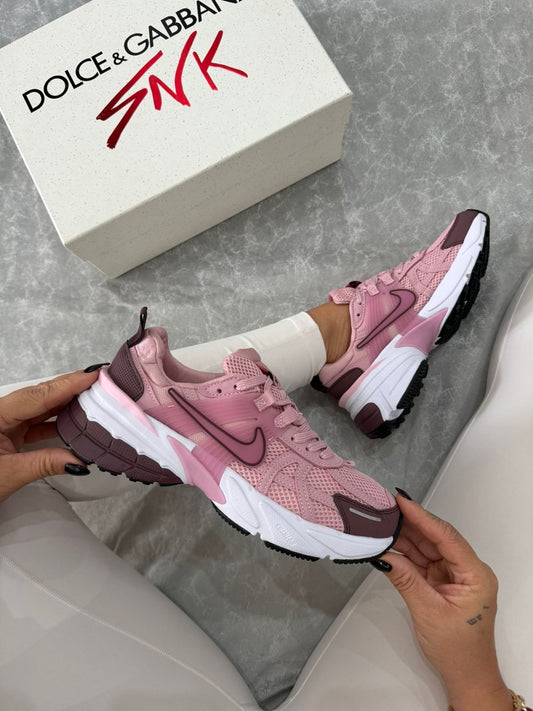 NIKE V2K RUN ROSA