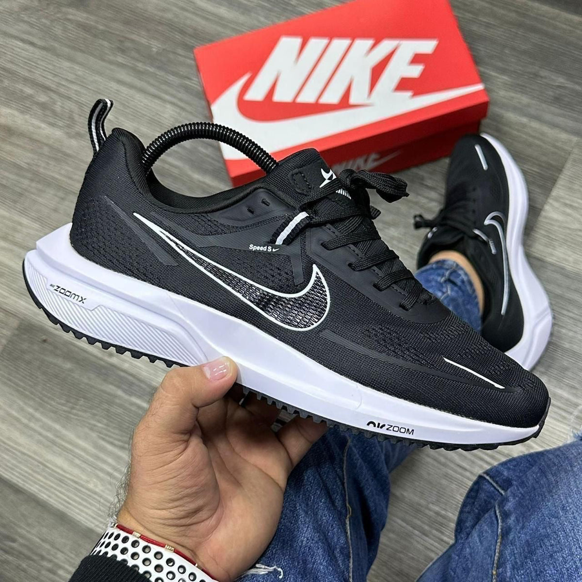NIKE ZOOM X SPEED RUN NEGRO