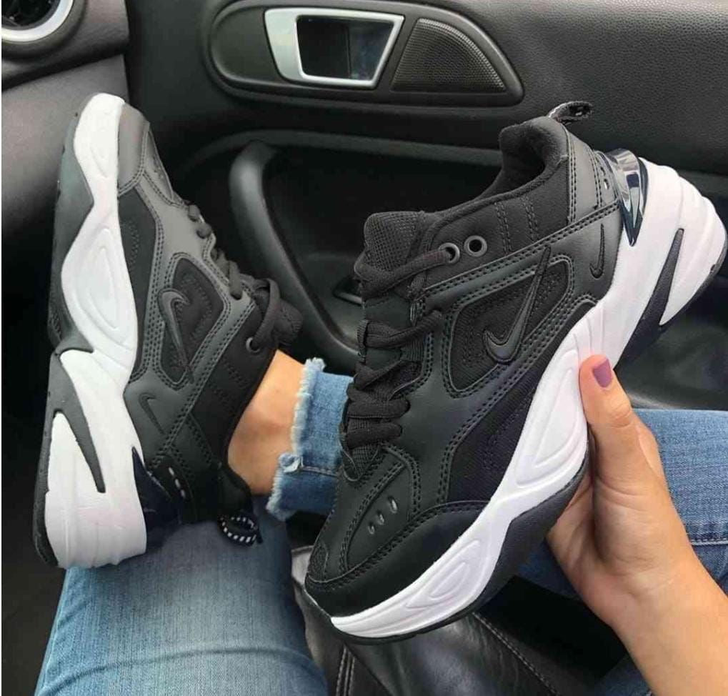 NIKE TEKNO NEGRO - BLANCO