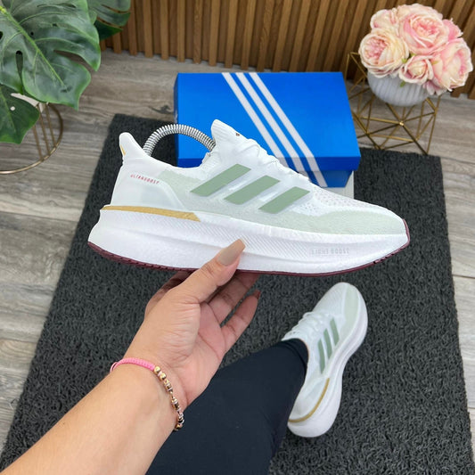 ADIDAS ULTRABOOST BLANCO