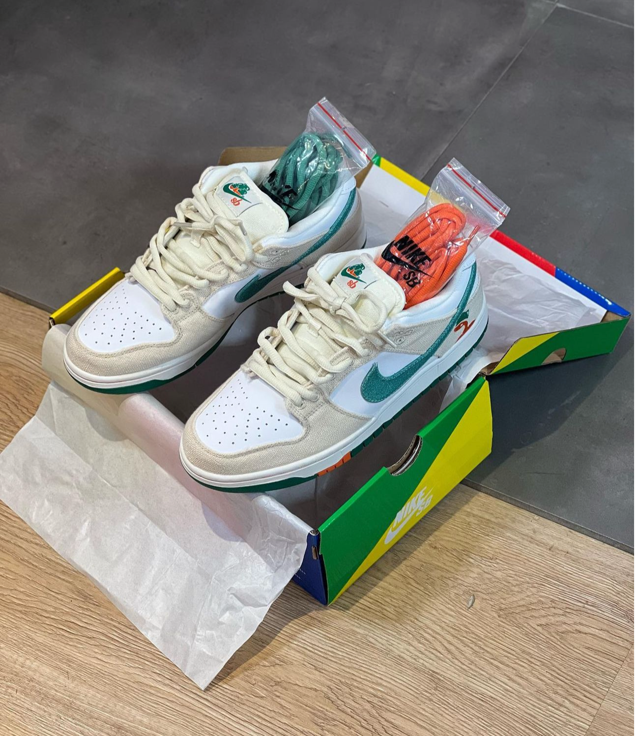 NIKE SB DUNK JARRITOS