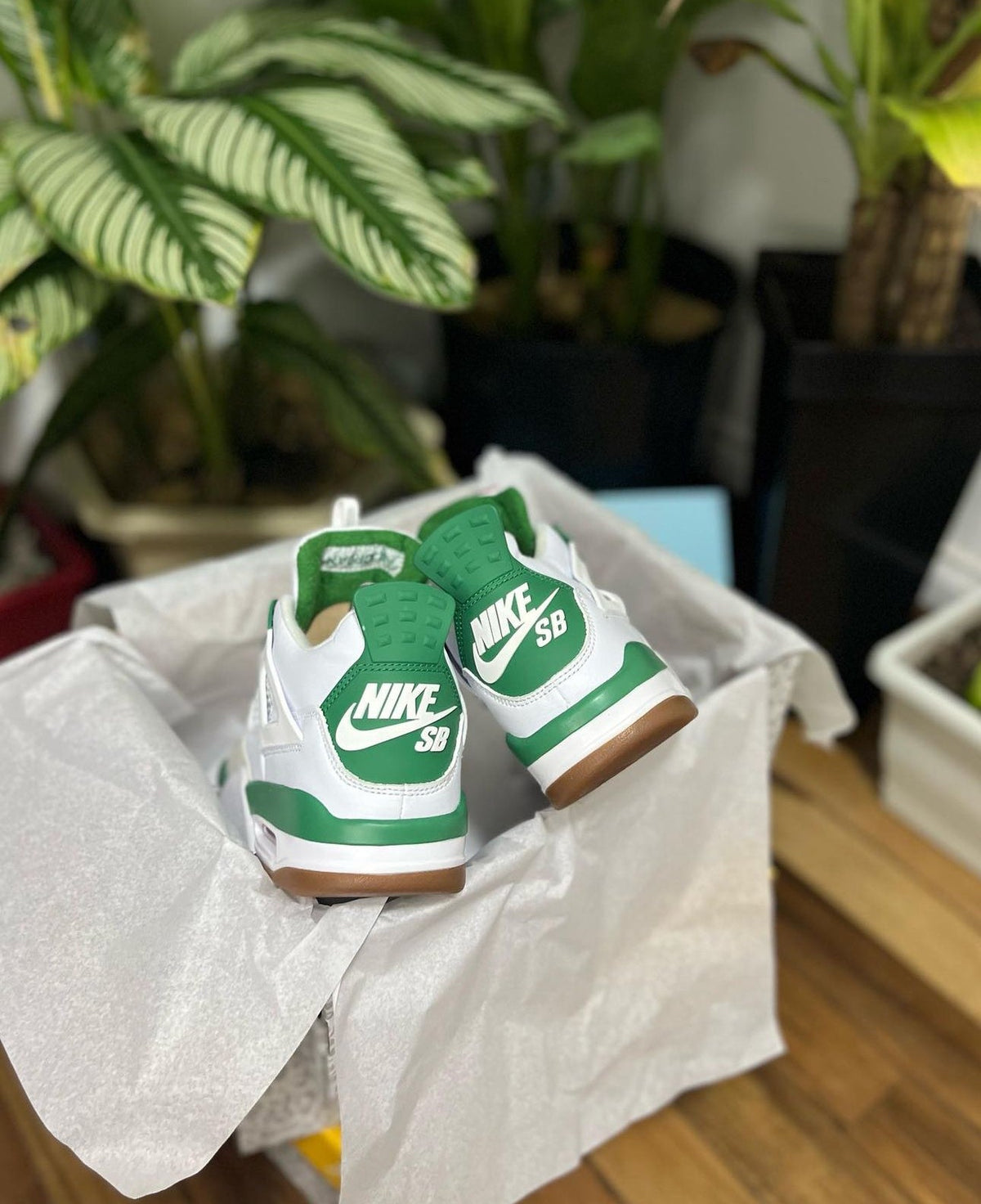 JORDAN RETRO 4 BLANCO - VERDE