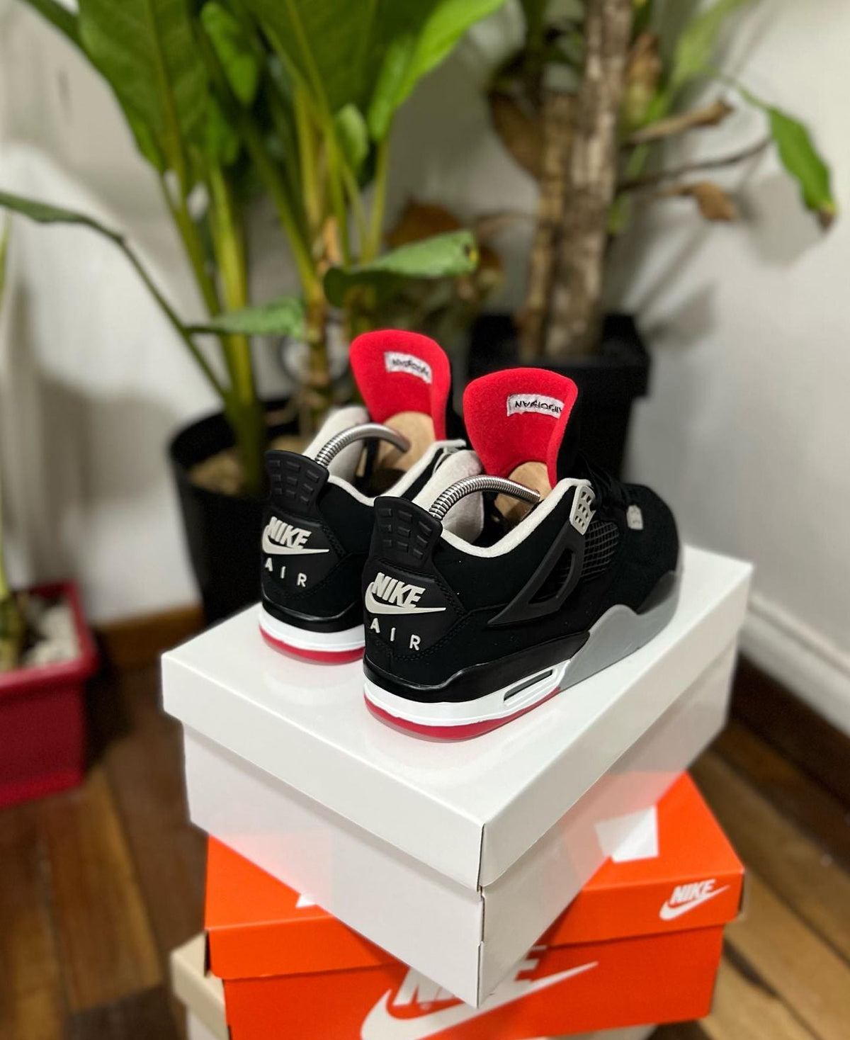 JORDAN RETRO 4 NEGRO - ROJO