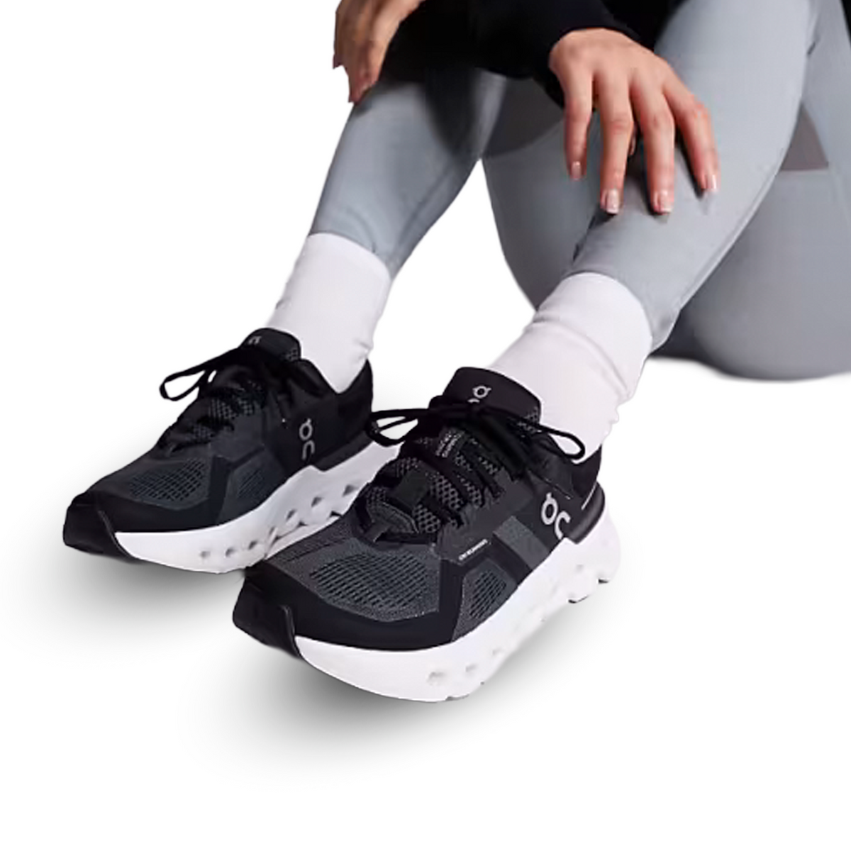 ON CLOUD RUNNER 2 - NEGRO / BLANCO