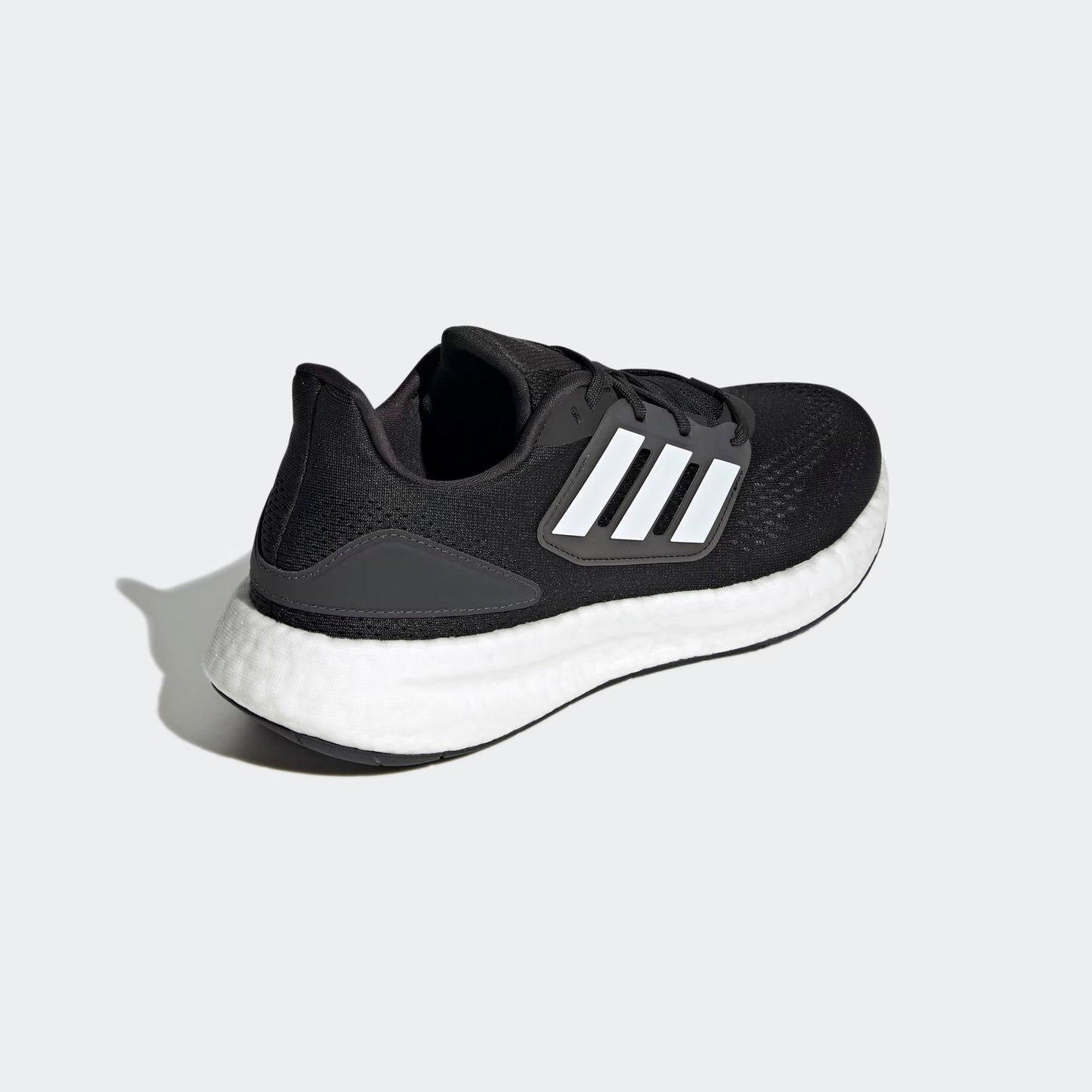 ADIDA ULTRABOOST NEGRO - BLANCO
