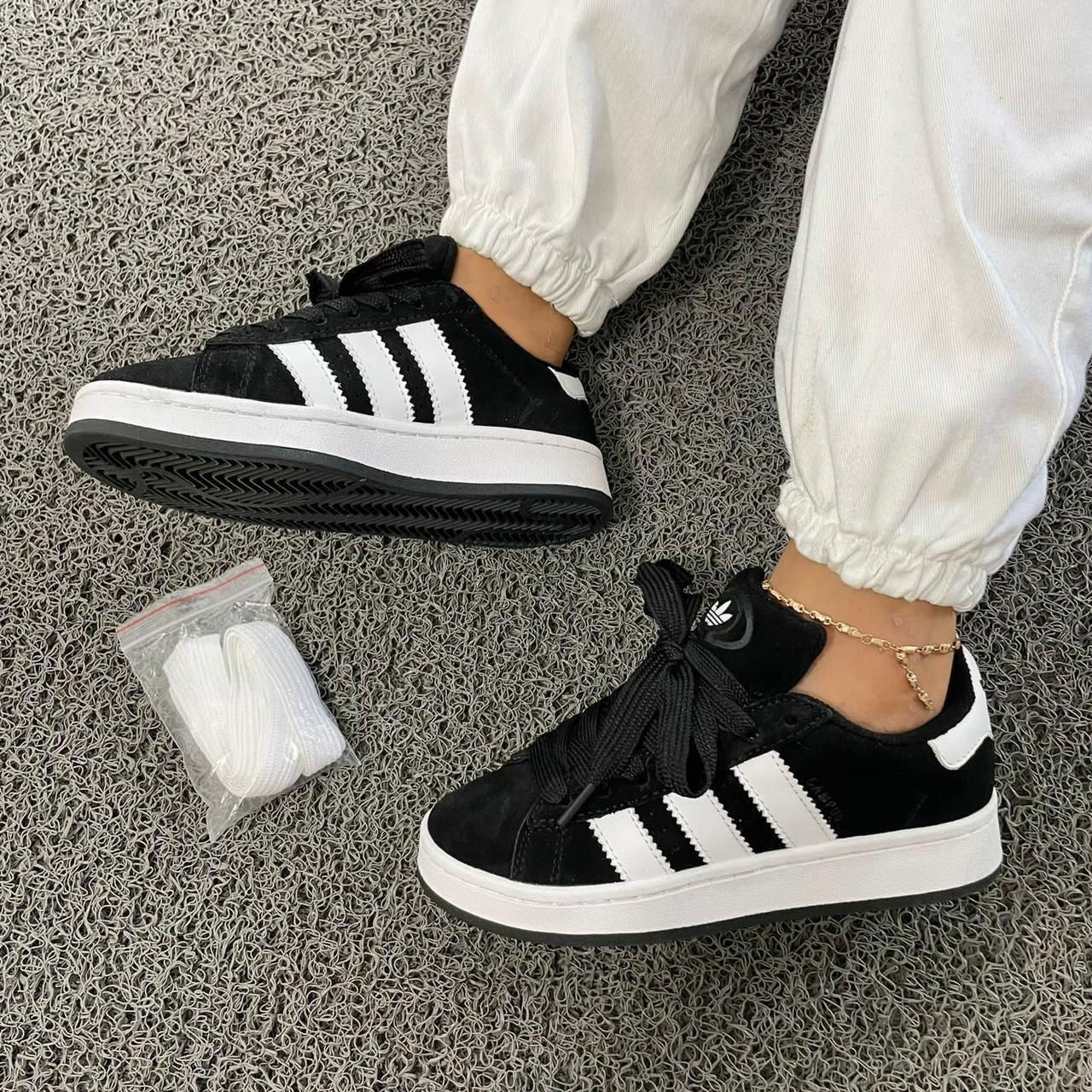 ADIDAS CAMPUS NEGRO - BLANCO