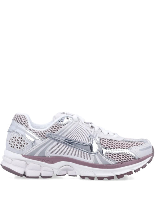 NIKE ZOOM VOMERO 5 BLANCO / PLATEADO / LILA
