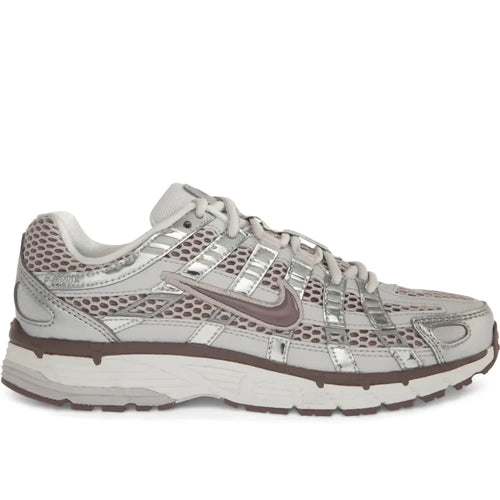 NIKE P6000 BLANCO / PLATEADO / VIOLETA