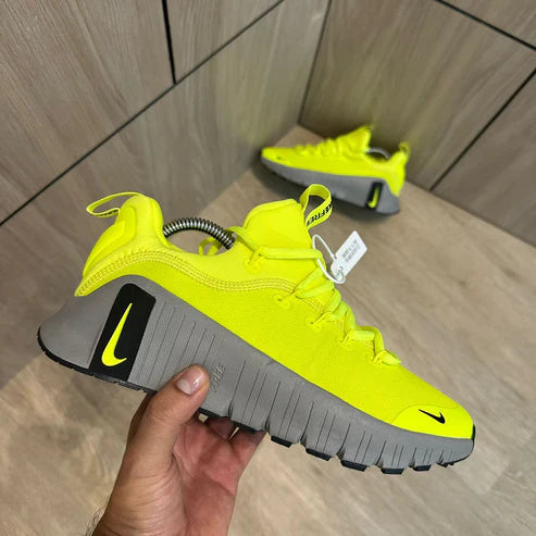NIKE FREE METCON - VERDE NEON