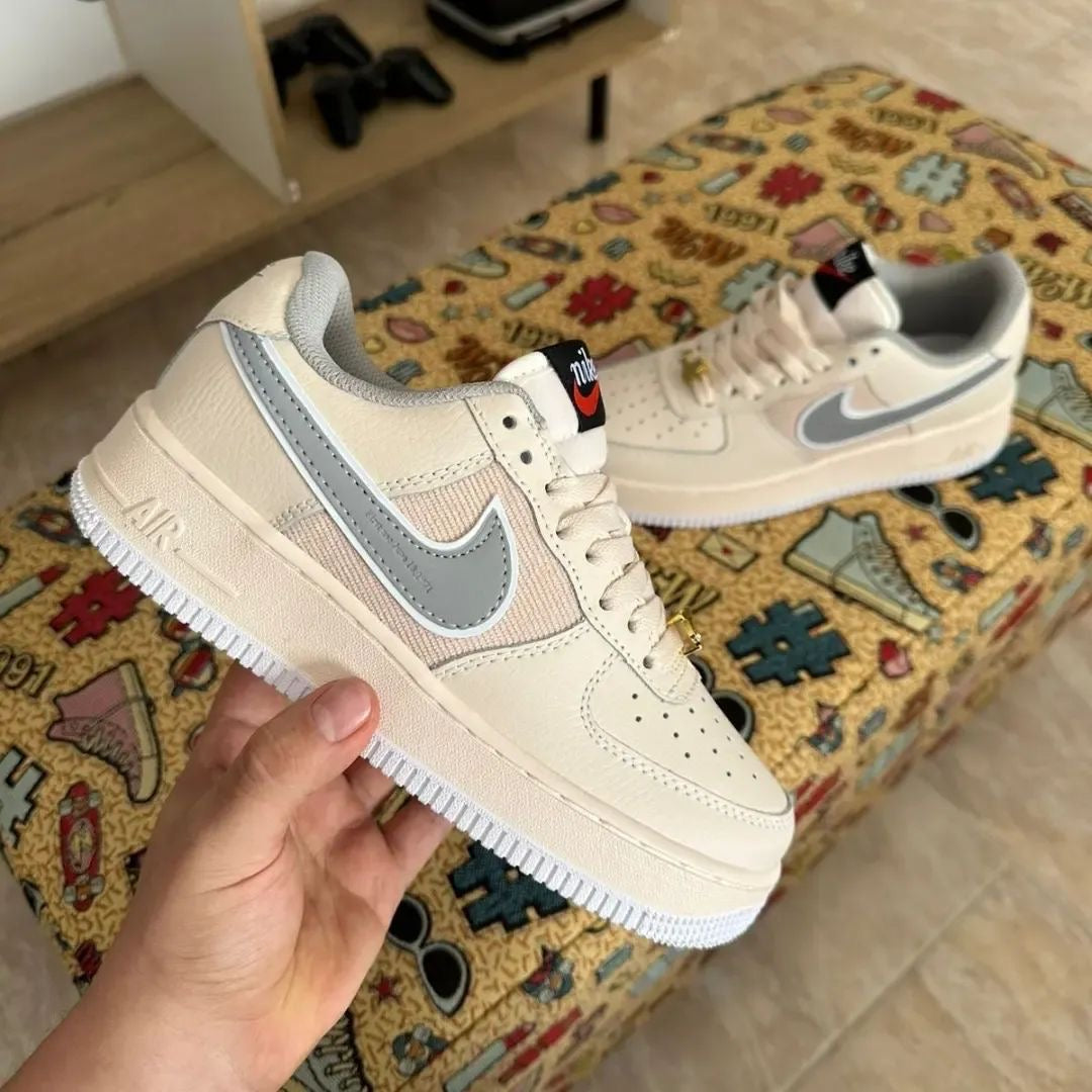 NIKE AIR FORCE 1 BEIGE