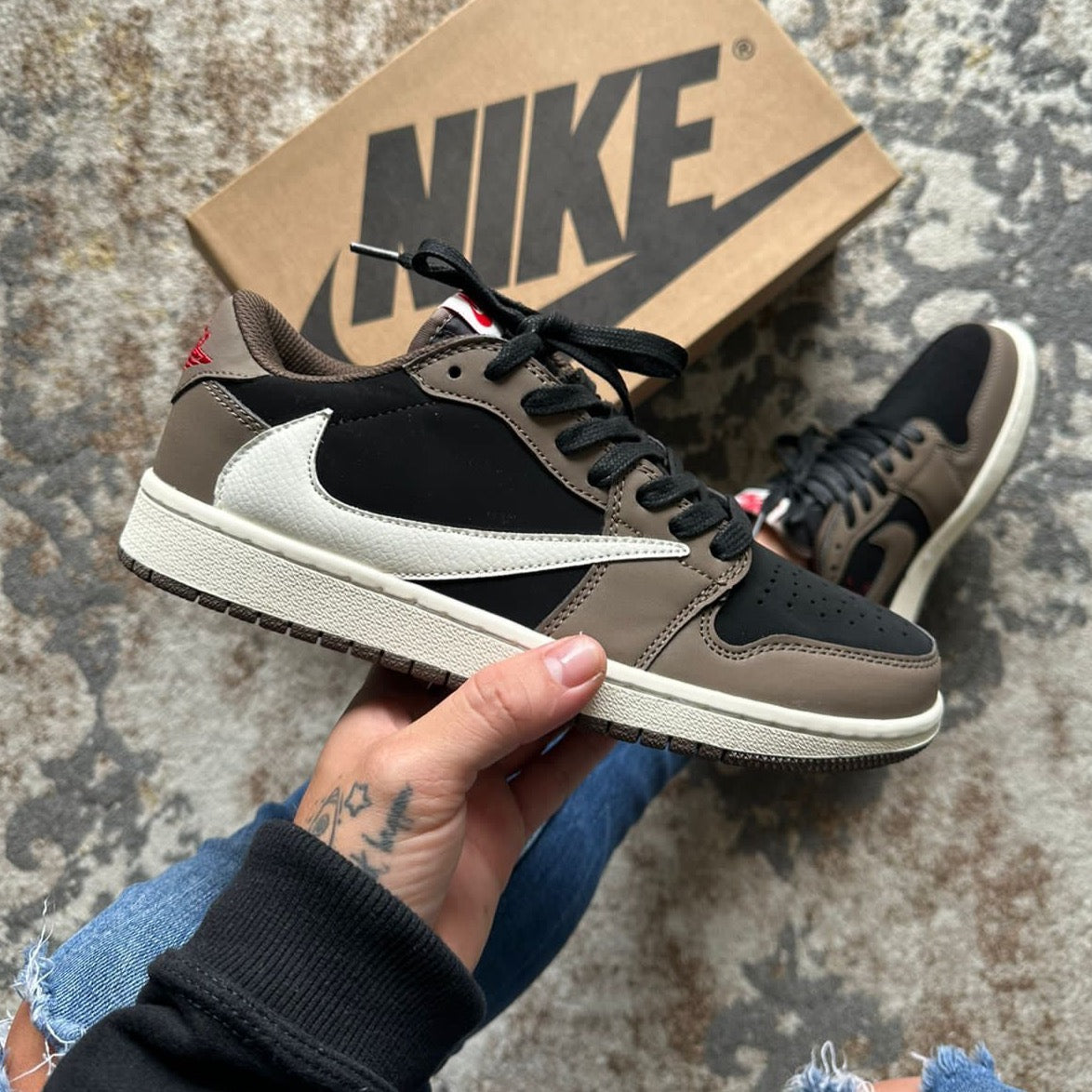 JORDAN TRAVIS SCOTT LOW