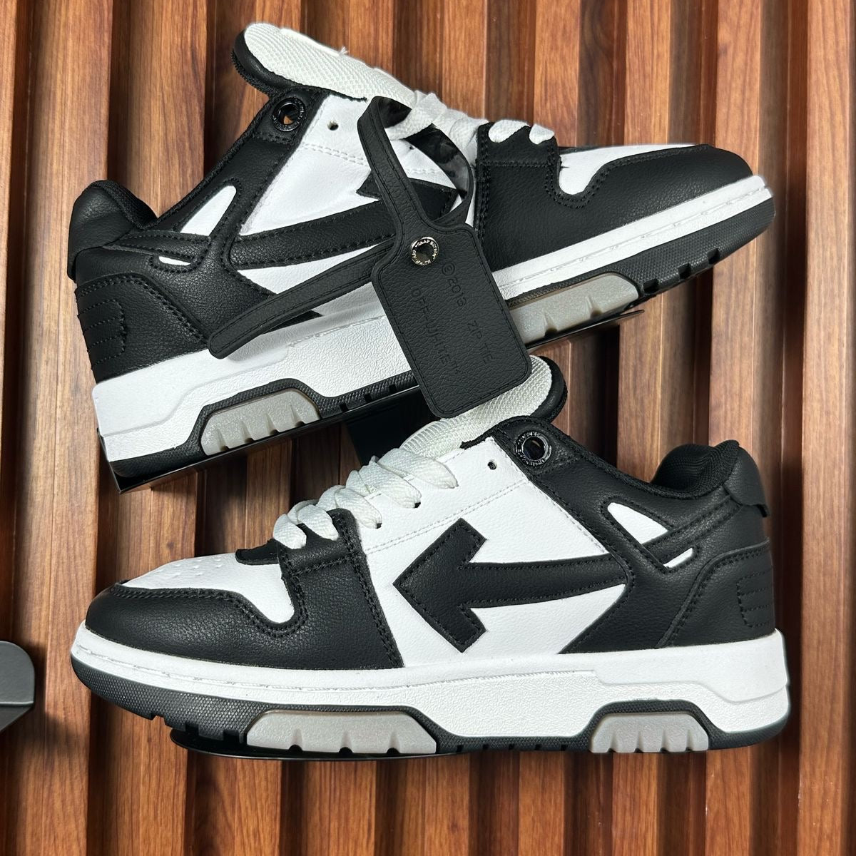 OFF WHITE NEGRO BLANCO