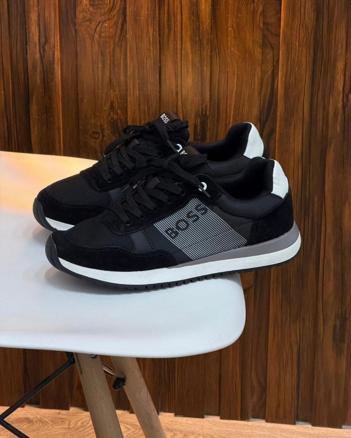 BOSS NEGRO BLANCO