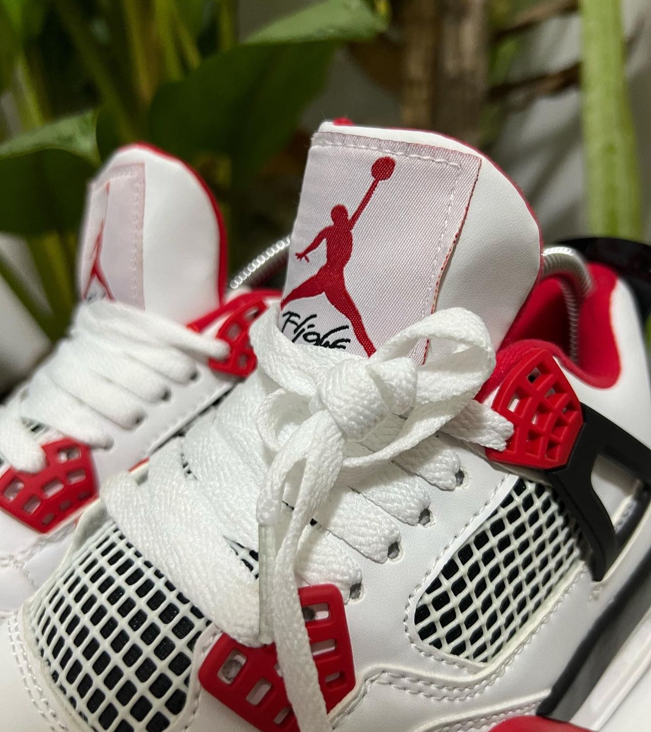 JORDAN RETRO 4 BLANCO - ROJO