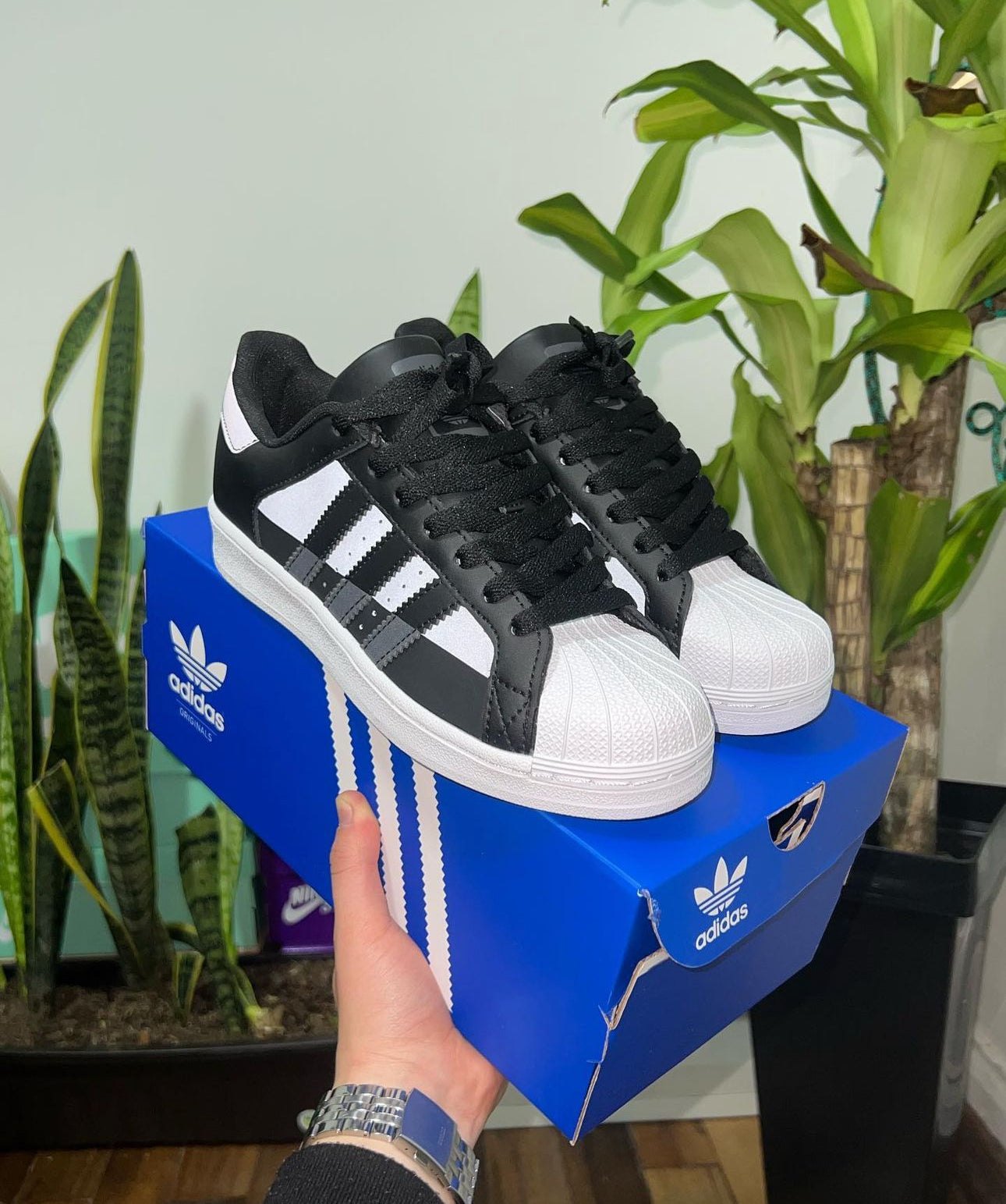 ADIDAS SUPERSTAR NEGRO - GRIS