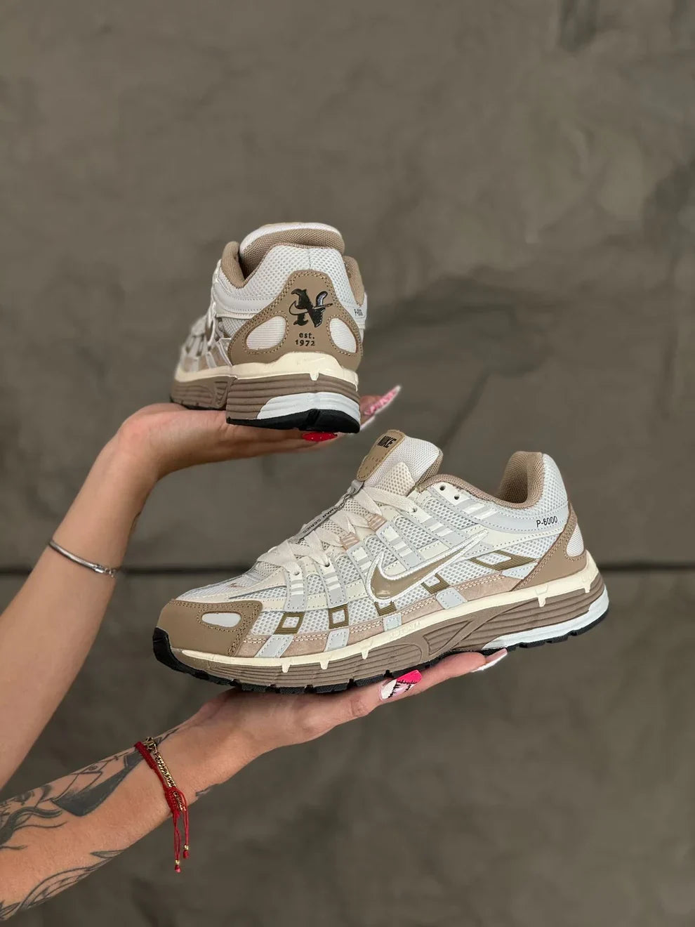 NIKE P6000 BEIGE / CAFE
