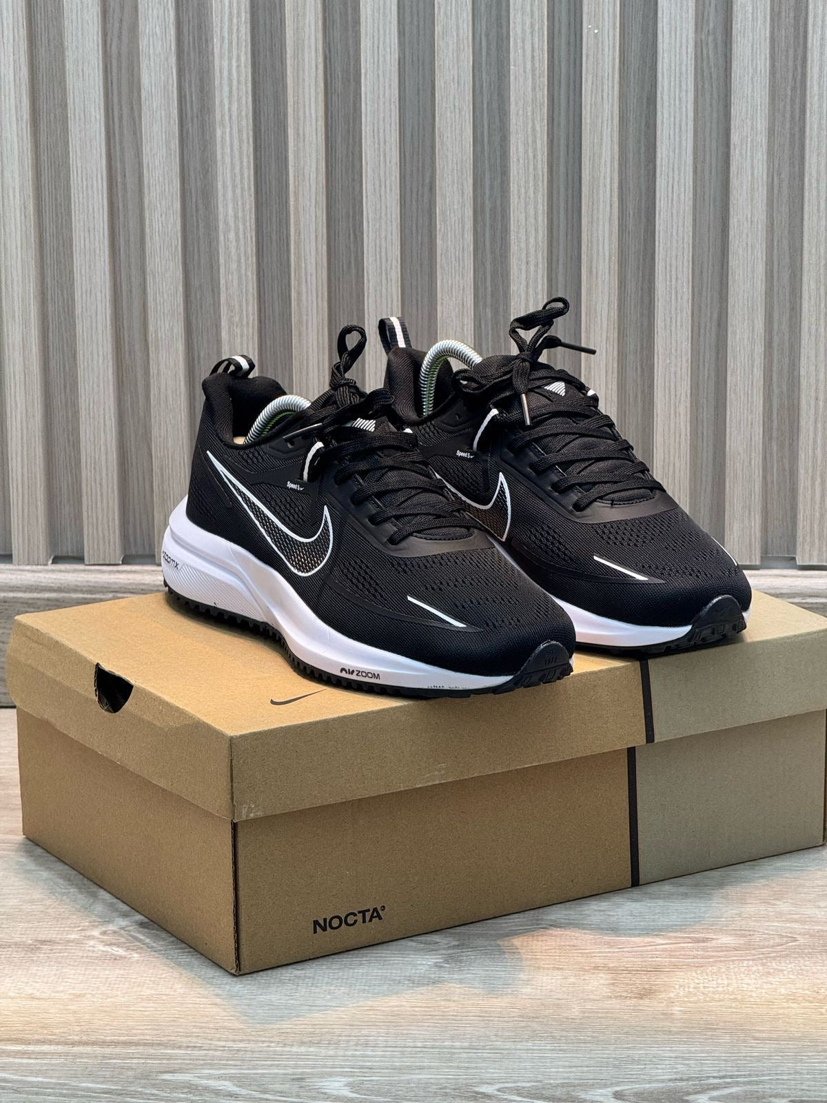 NIKE ZOOM X SPEED RUN NEGRO