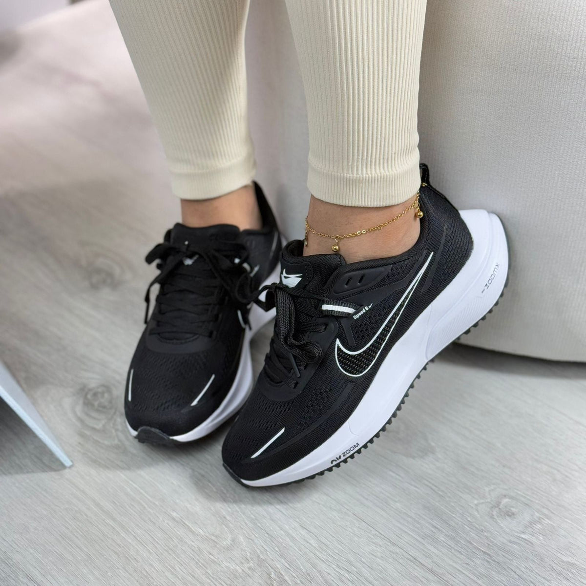 NIKE ZOOM X SPEED RUN NEGRO